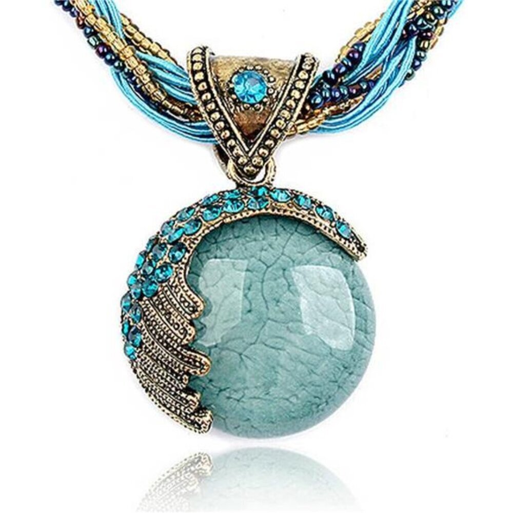 Bohemian Collar Necklace for Women Retro Vintage Statement Pendant